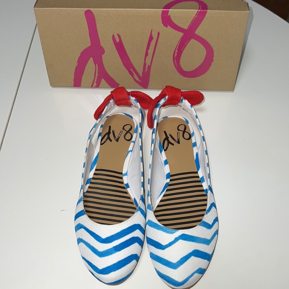 NIB DV8 by Dolce Vita Tosha Womens Textile Flats Shoes